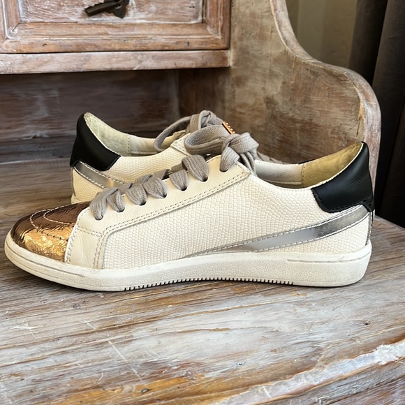 🤍 Dolce Vita Nino Sneakers white/black/rose gold copper size 6 leather - Picture 3 of 9